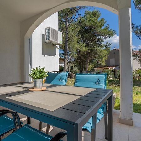 Apartments Lopari Нерезине Екстериор снимка