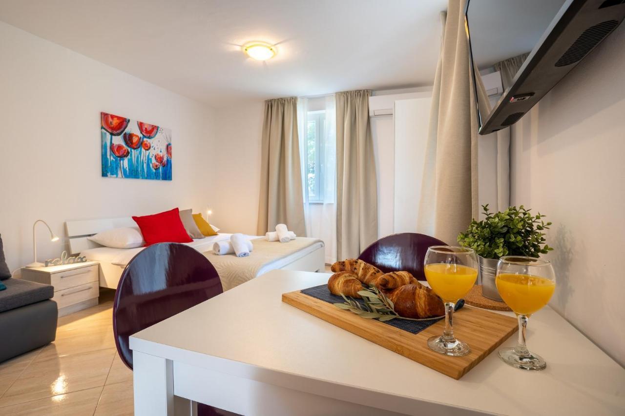 Apartments Lopari Нерезине Екстериор снимка