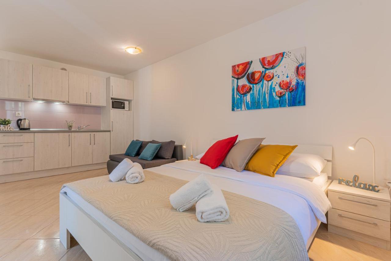 Apartments Lopari Нерезине Екстериор снимка