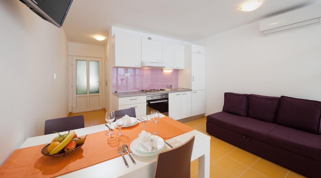 Apartments Lopari Нерезине Екстериор снимка